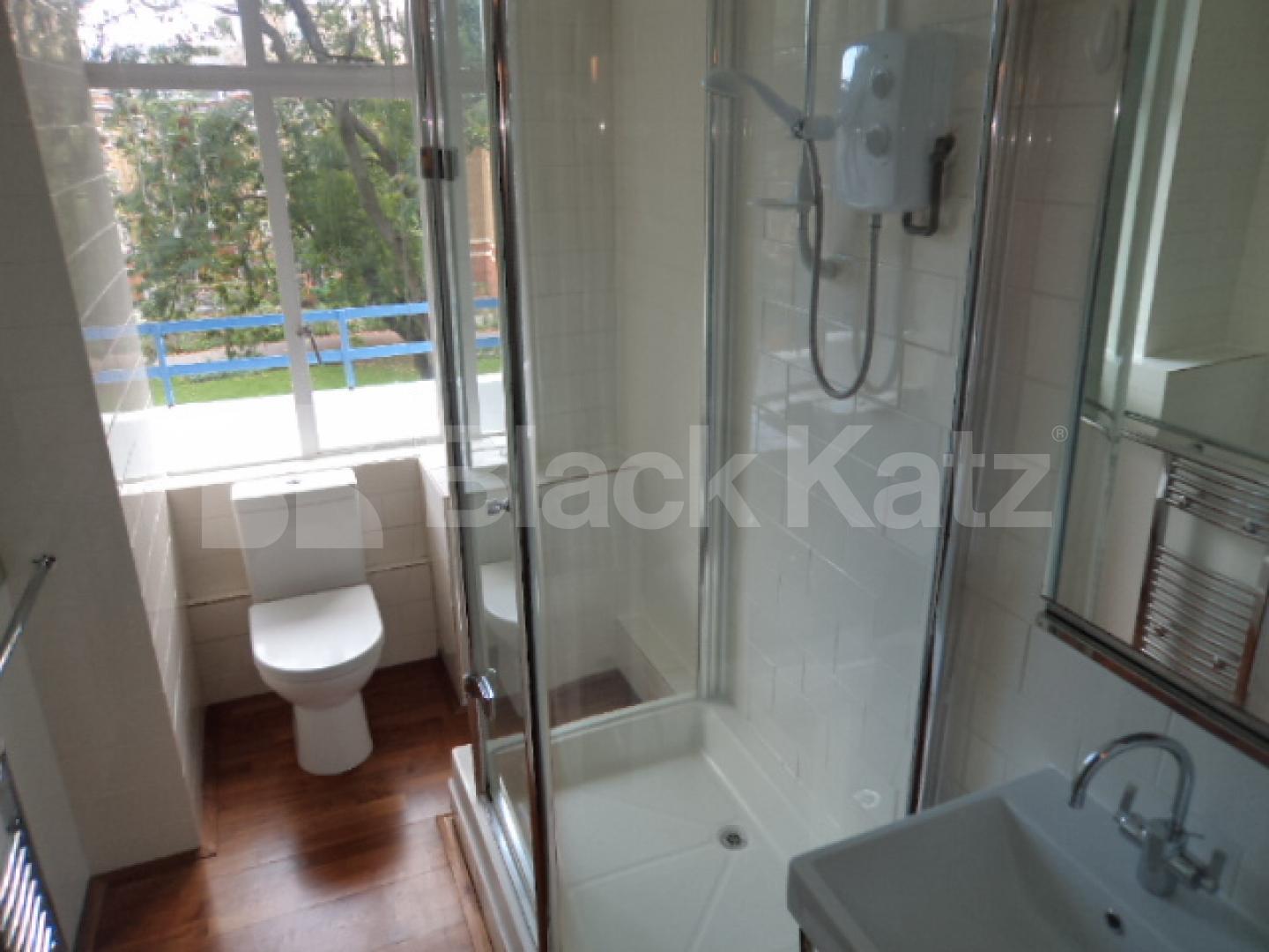 			GREAT STUDIO IN A FANTASTIC LOCATION, Studio Apartment, 1 bath, 1 reception Studio			 Grays Inn Road , Kings Cross